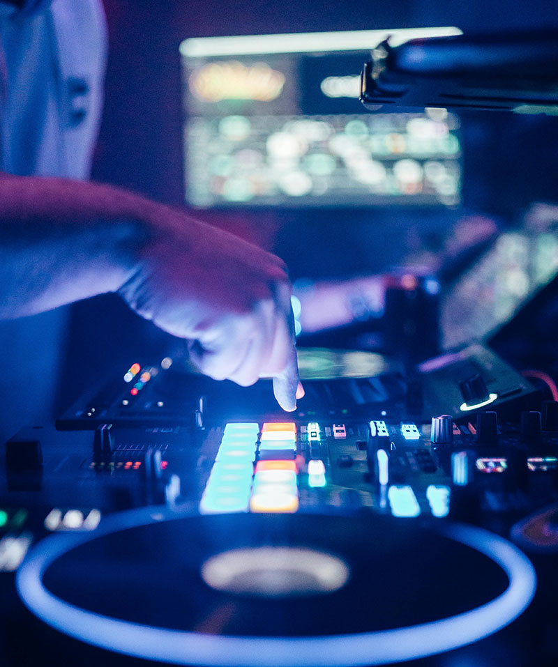 global-dj-school-lisbon-london-toronto-tour Learn to DJ in London, Lisbon, Toronto and more.