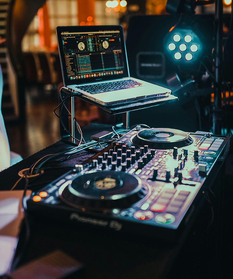 global-dj-school-lisbon-london-toronto-tour4 Our gear, all supplied (unless you want to use yours of course).